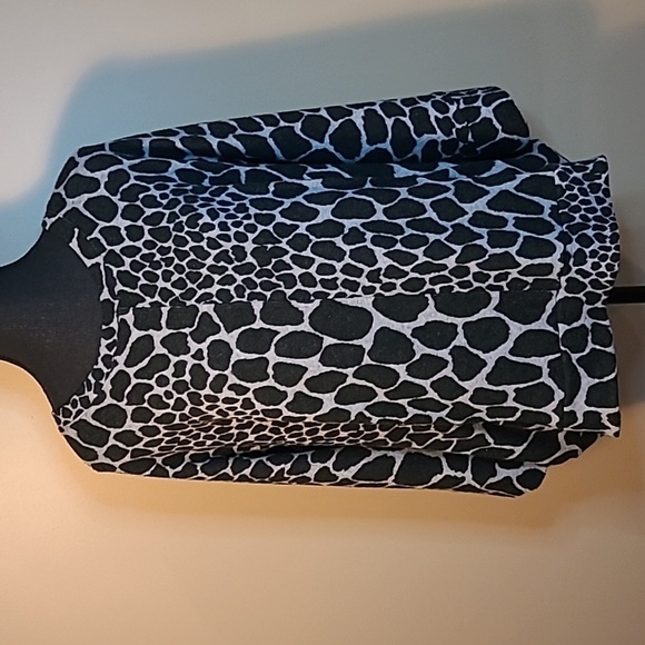 EVER SASSY Animal Print Top, Dolman Sleeves, Round Neck, Made in Turkey - Picture 1 of 10